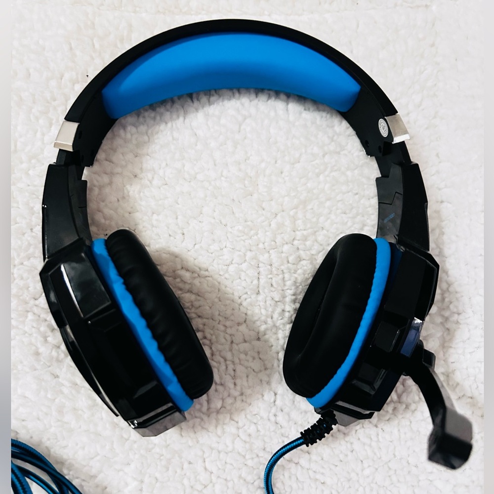 Bengoo Black and Blue Gaming Headset